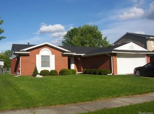 6350 Winter Dr, Canton, MI 48187