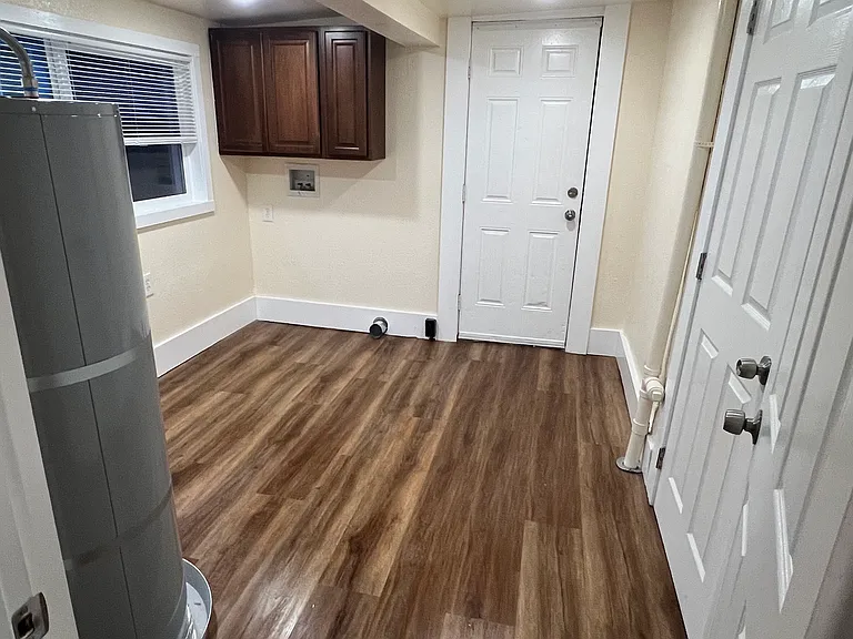 2575 Lee St SE — Photo 24