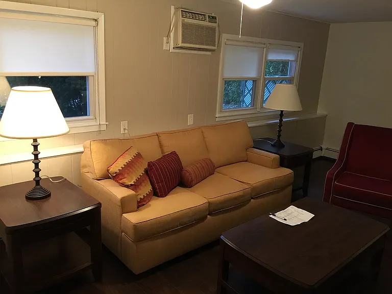 2 Marion Ave — Photo 5