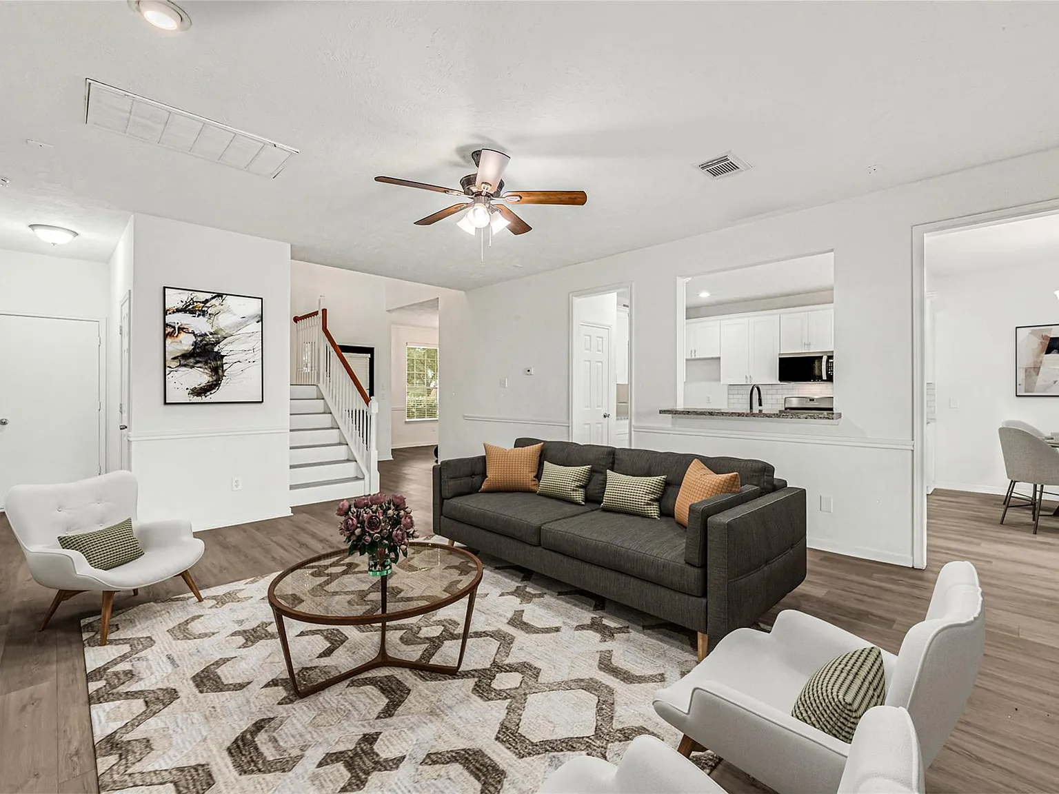 4 bed, 2.5 bath, 2643 sqft, $2,595 — Photo 1