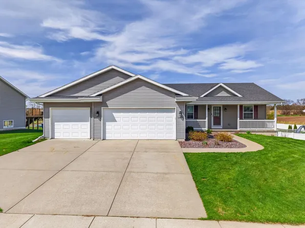 1303 Prominence Dr, Janesville, WI 53548