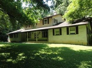 42 W 5th St, Alburtis, PA 18011