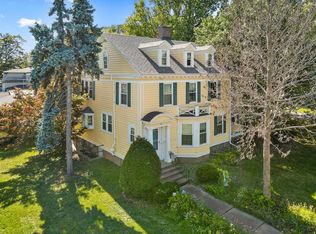 702 E Montgomery St, Knoxville, IA 50138