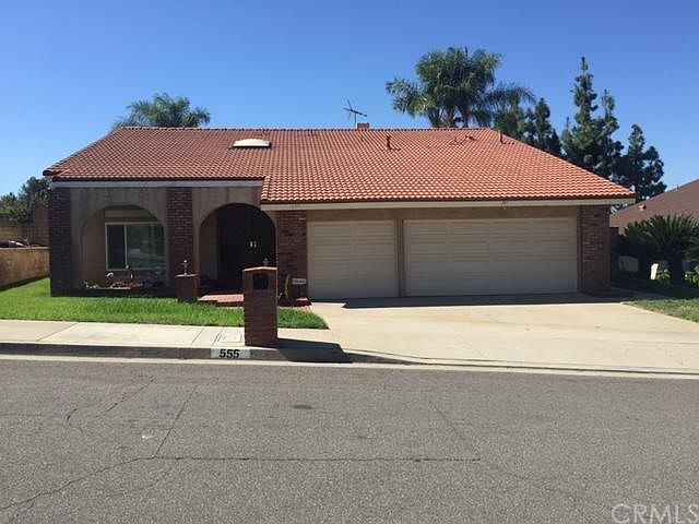1st image of 555 Cameron Crest Dr
