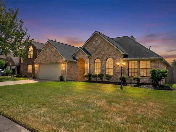 1802 Barbara Ct, Deer Park, TX 77536