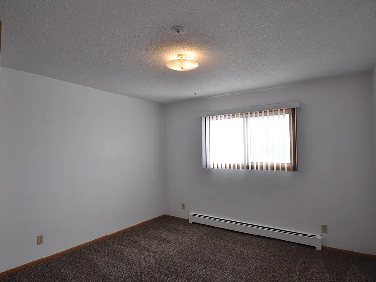 Skaff Apartments - Moorhead — Photo 149