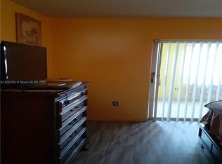 251 NE 187th St APT 803, Miami, FL 33179