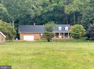 10960 Earnshaw Ln, La Plata, MD 20646