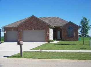 611 Bender St, Sandwich, IL 60548