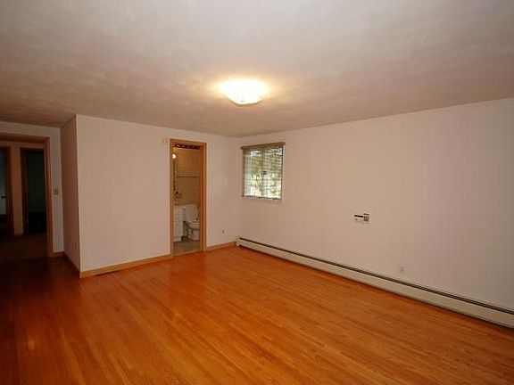 2nd image of 4921 Pineledge Dr E