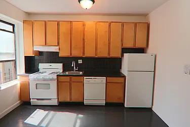 Rented by PMG Real Estate 