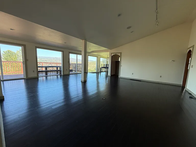 2077 Stage Coach Canyon Rd — Photo 3