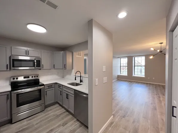 15 Prospect St, New Britain, CT