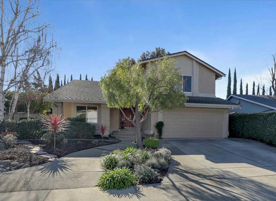 1st image of 790 Carrywood Way