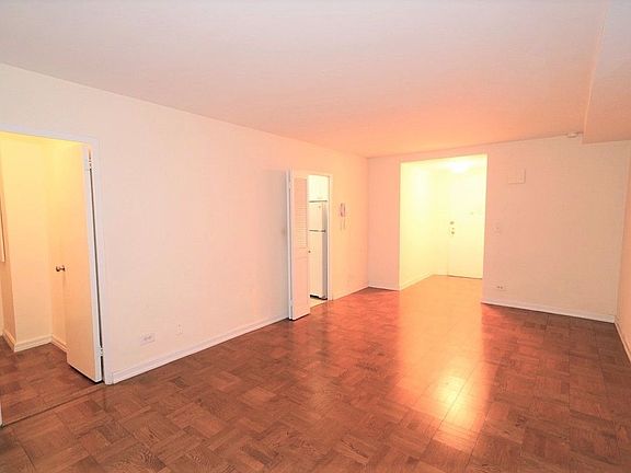 4th image of 444 E 82nd St APT 5W