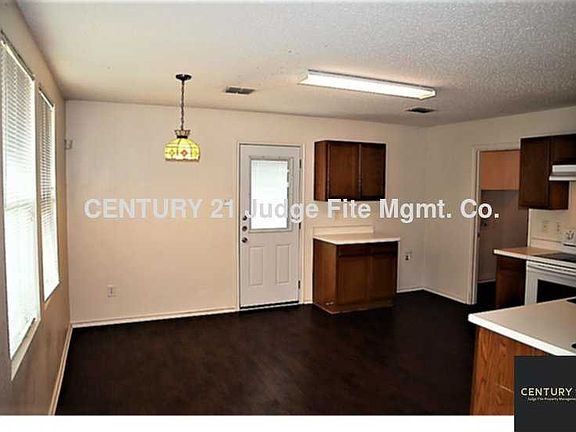 4th image of 16521 Jasmine Springs Dr