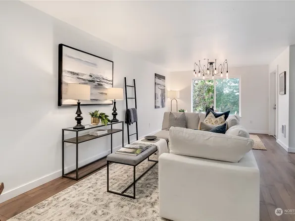 1534 Cherrylane Place S #202, Seattle, WA 98144