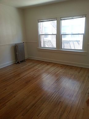 5th image of 425 E 200 S APT 19