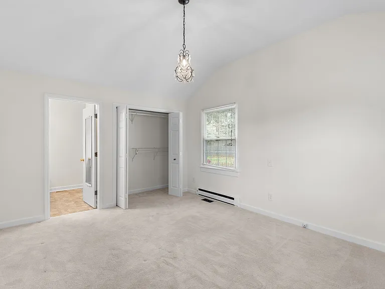 2727 Stratford Dr — Photo 12
