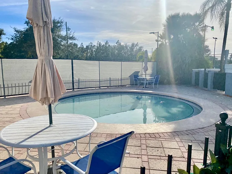 332 Caribbean Dr — Photo 2