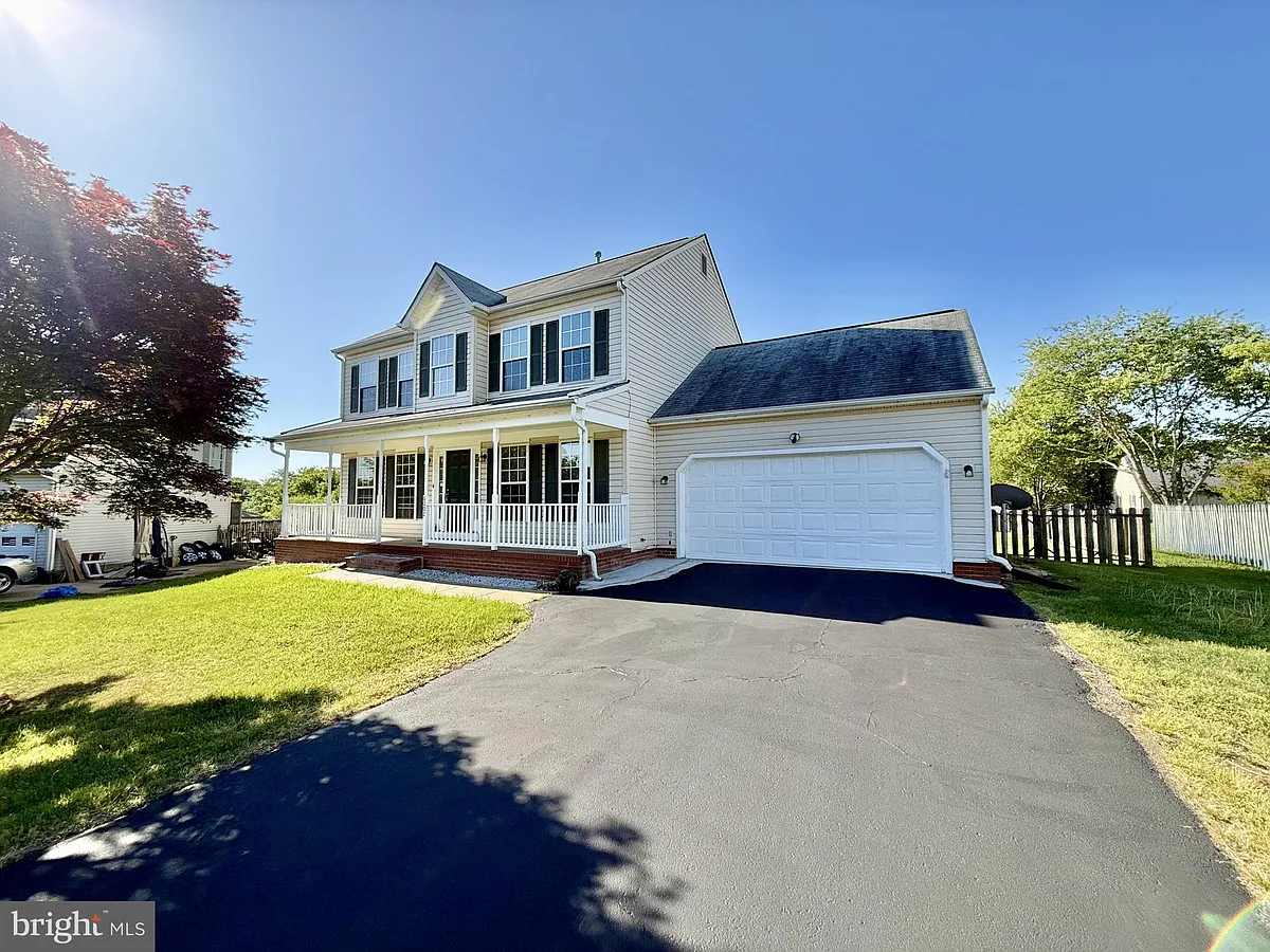 Building Photo - 6002 Bush Ct