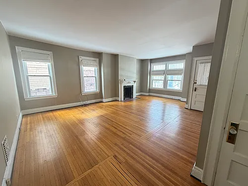 261 Richmond Ave #1 Photo 1