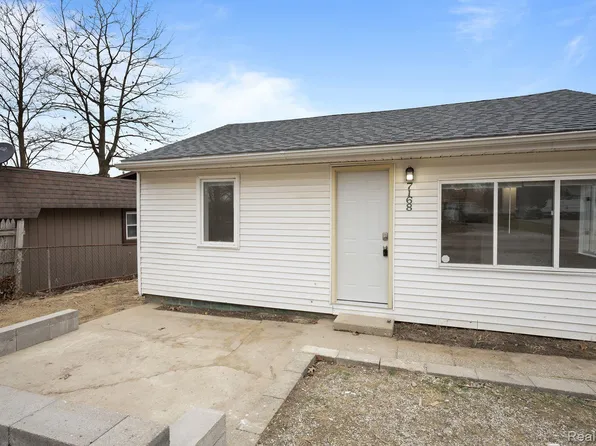 7168 Alpine Dr, Linden, MI 48451