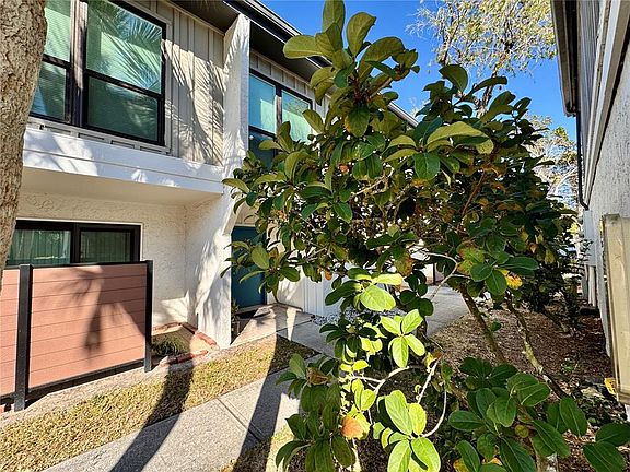 2nd image of 4001 Beneva Rd APT 417