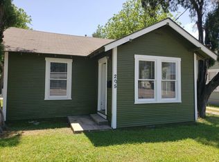 Kingsbury Street - 205, Seguin, TX 78155