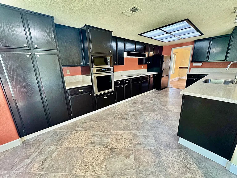 5477 Hackney Ln — Photo 6