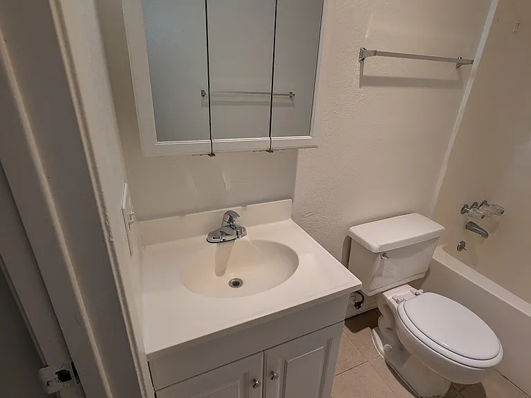 1054 S Magnolia Ave #8 — Photo 18