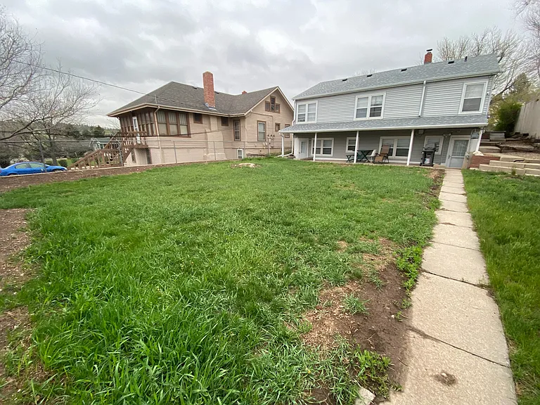 631 Saint James St #B — Photo 12
