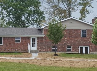 2907 Harris Rd, Oxford, OH 45013