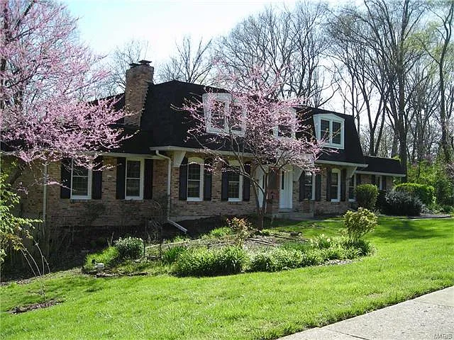 1518 Lynkirk Ln photo 1