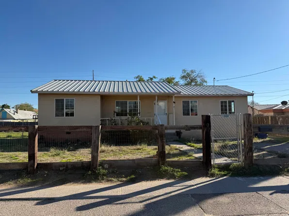 420 Gomez Ave NE, Albuquerque, NM 87102