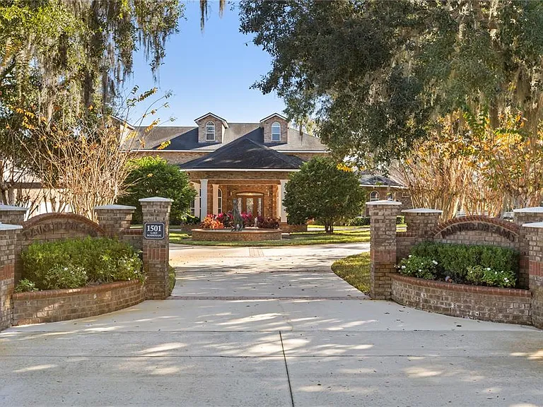 1501 Lake Markham Rd — Photo 92
