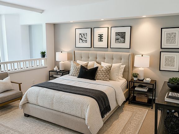 3rd image of 500 W Harbor Dr Unit 112