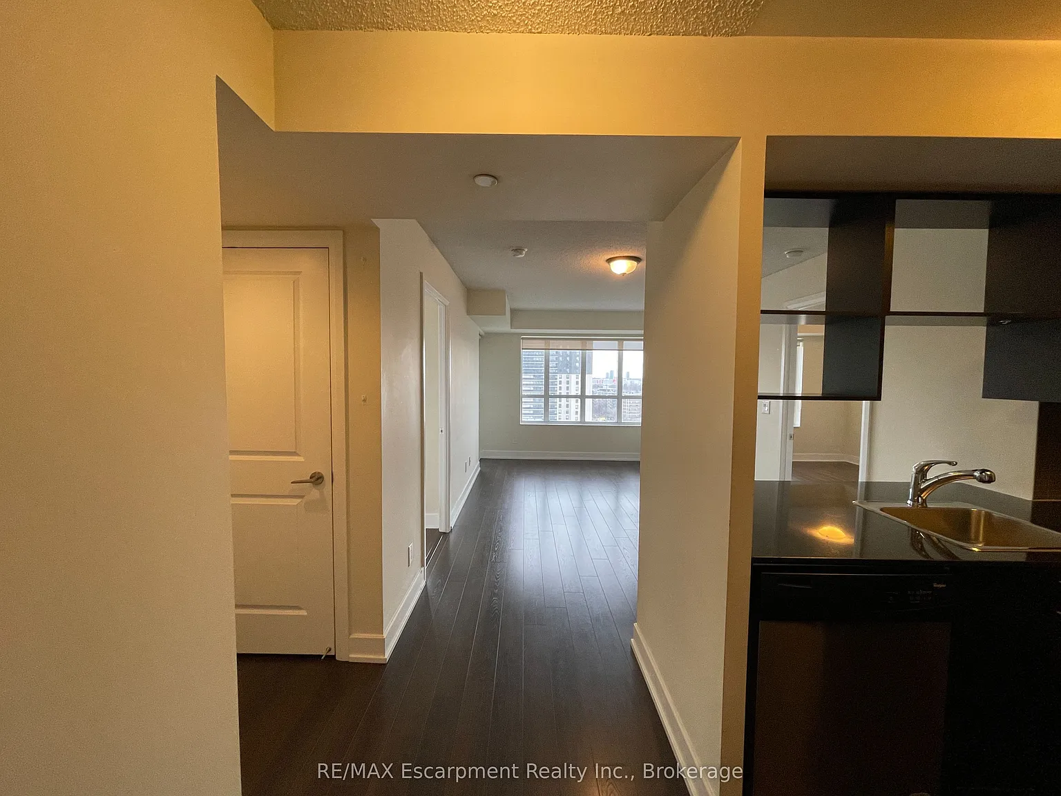 2 bed, $2,650 — Photo 4