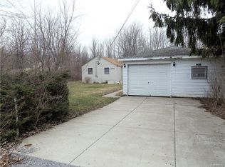 9875 Redwing St, Angola, NY 14006