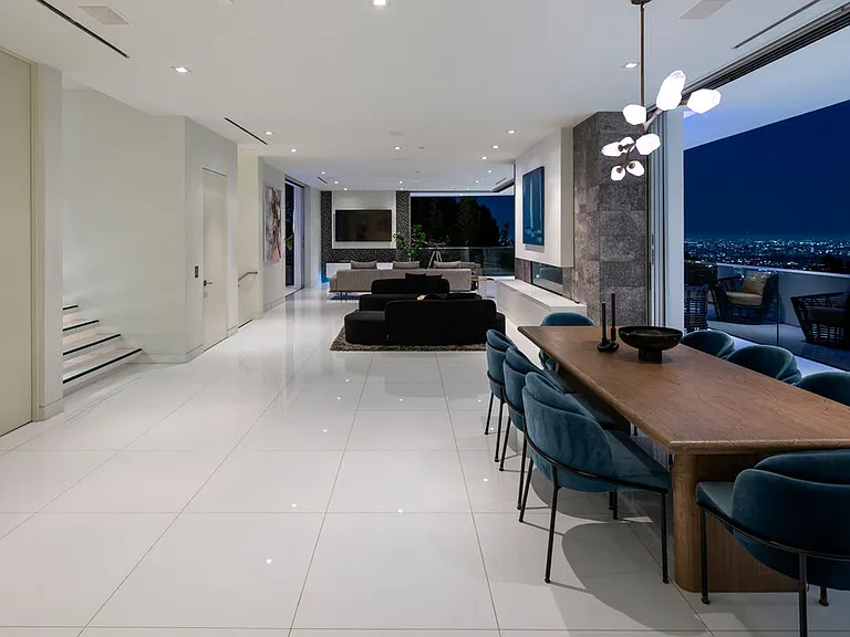 7080 W Mulholland Dr — Photo 21