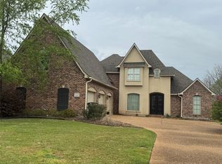 9439 Milbank Dr, Shreveport, LA 71115