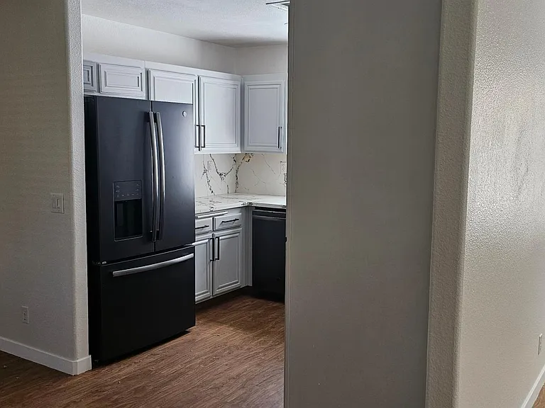 424 E Avenue J11 — Photo 9