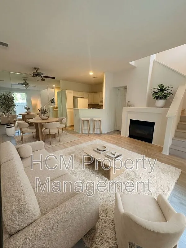 1 bed, 1.5 bath, 865 sqft, $3,150 — Photo 3