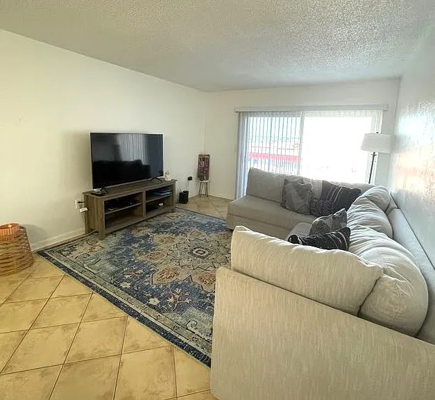 475-2711 N Halifax Ave #1 — Photo 6