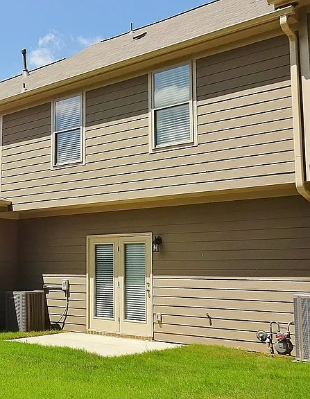 555 Polo Way — Photo 23