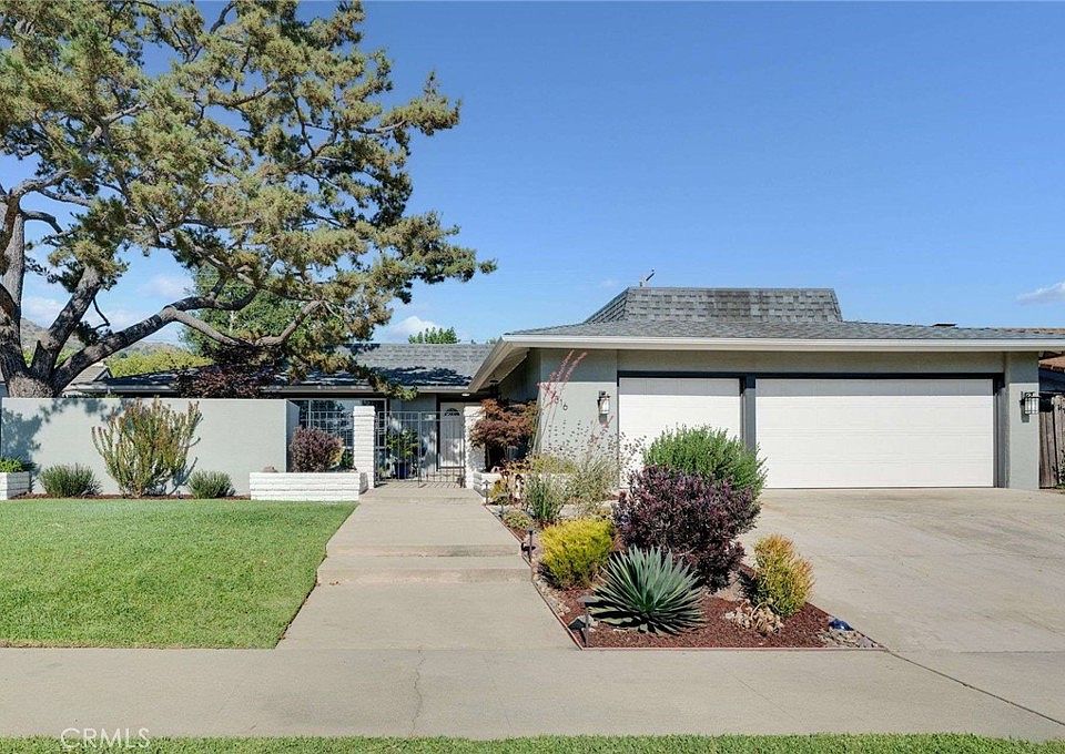 1st image of 316 Whispering Oaks Dr