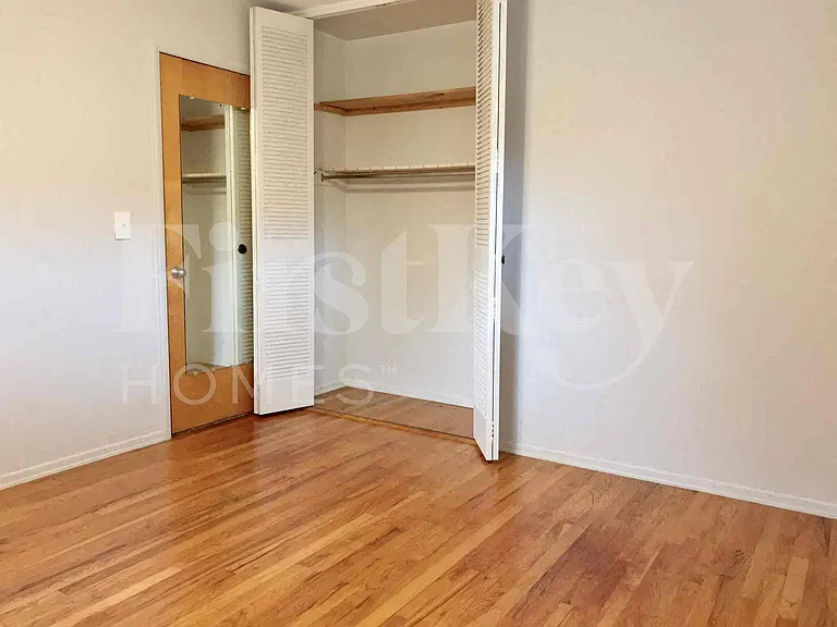 1222 Meadowbright Ln — Photo 17