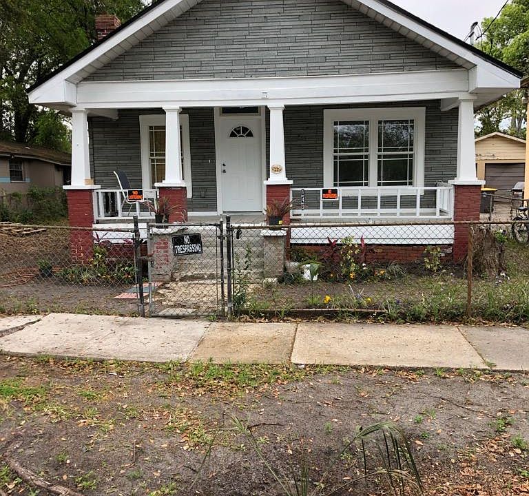 1st image of 1430 Steele St