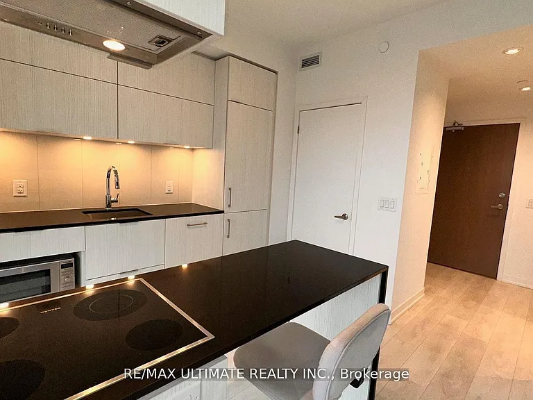 15 Lower Jarvis St #1911 — Photo 8