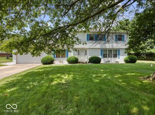 32 W Northeast Ct, Shelbyville, IN 46176